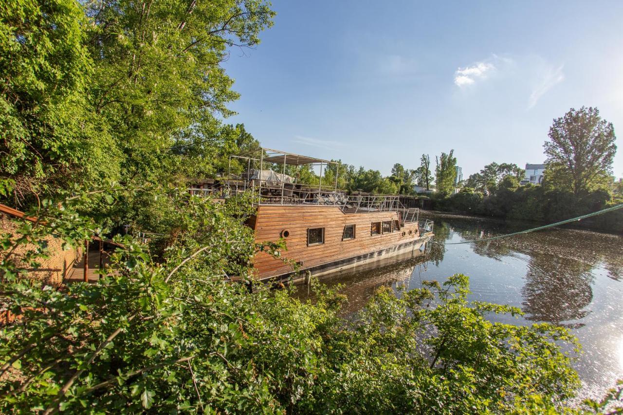 ホテル Prague Bay Houseboats エクステリア 写真