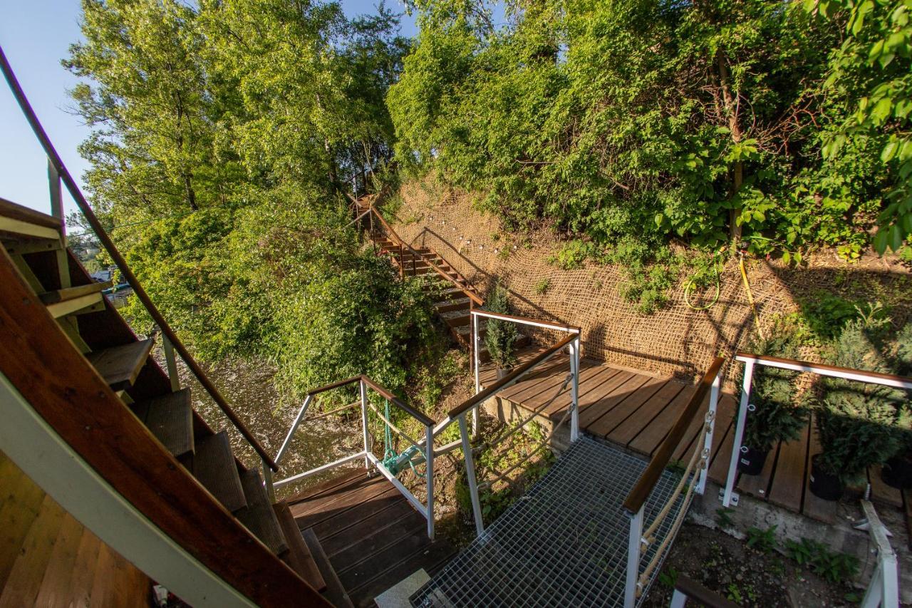 ホテル Prague Bay Houseboats エクステリア 写真