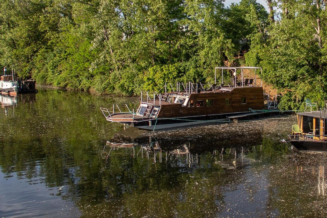 ホテル Prague Bay Houseboats エクステリア 写真