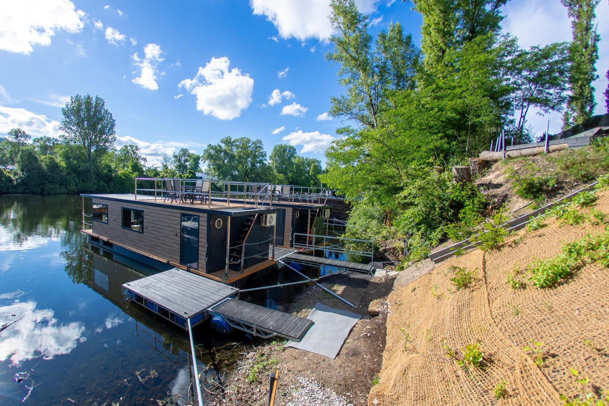 ホテル Prague Bay Houseboats エクステリア 写真