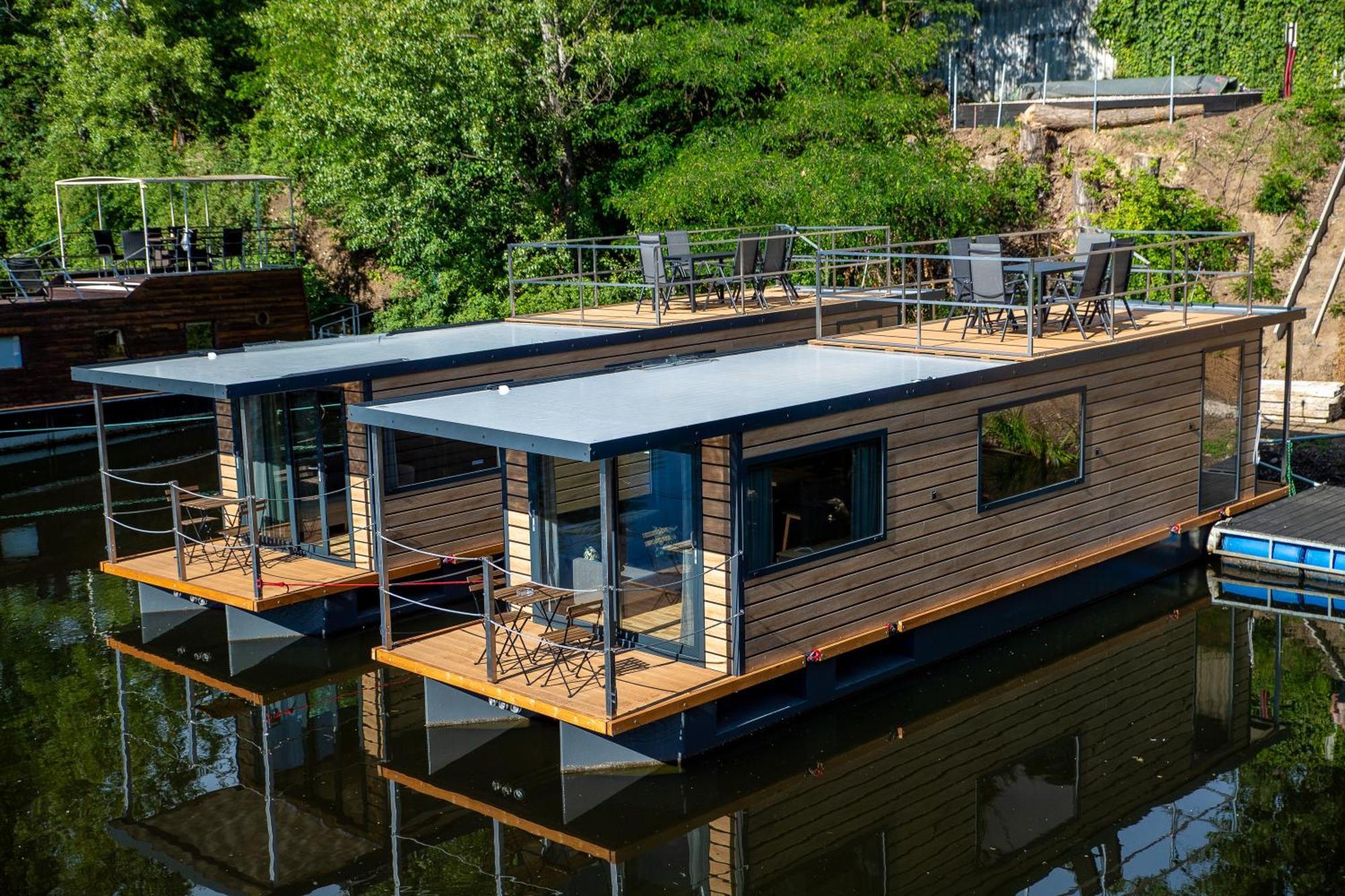 ホテル Prague Bay Houseboats エクステリア 写真